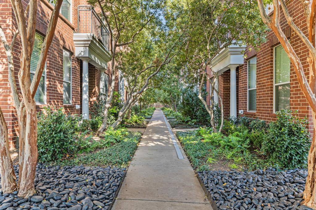 Dallas, TX 75205,4411 Mckinney Avenue #27