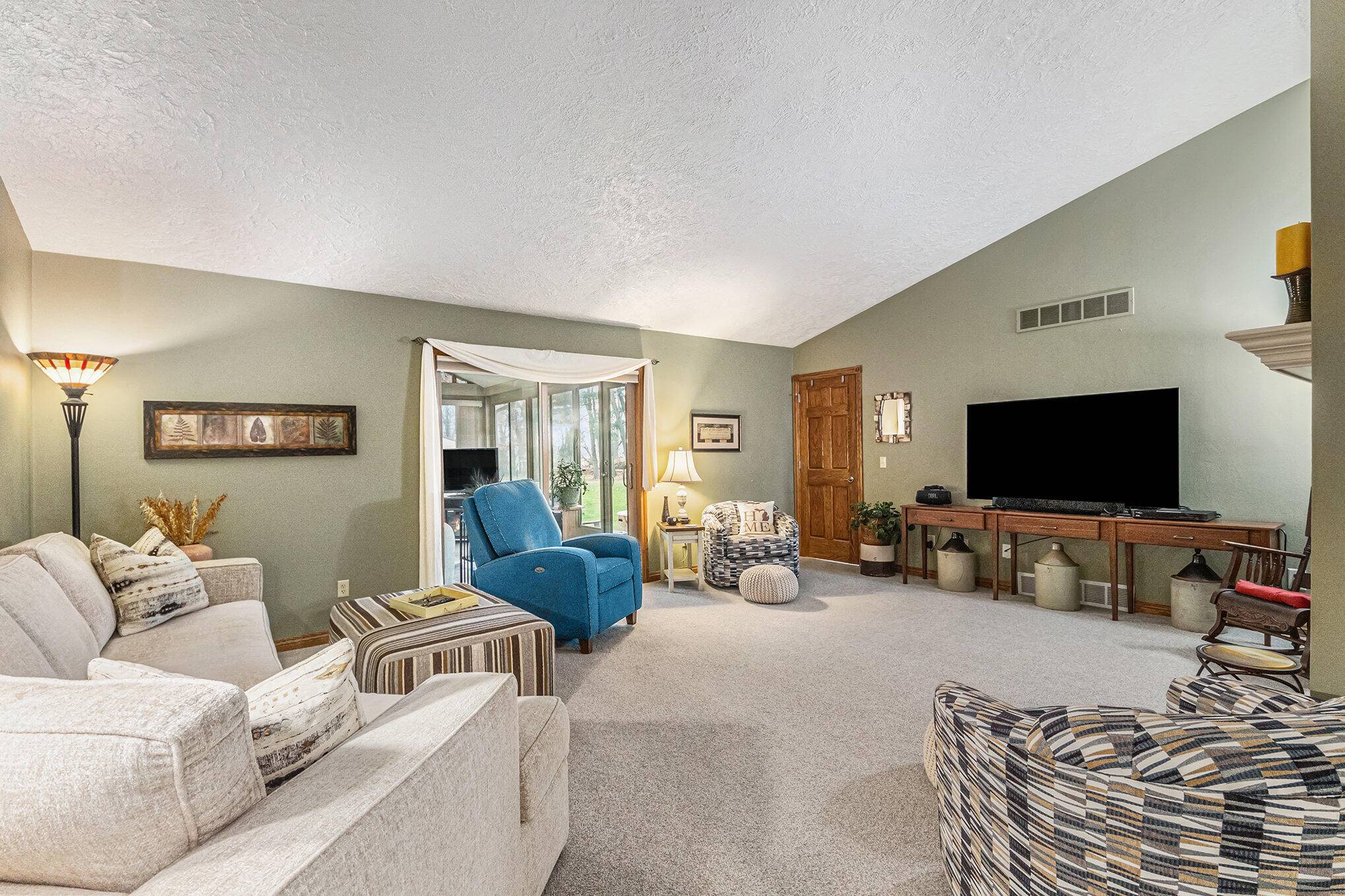 Three Rivers, MI 49093,56229 Woodridge RD