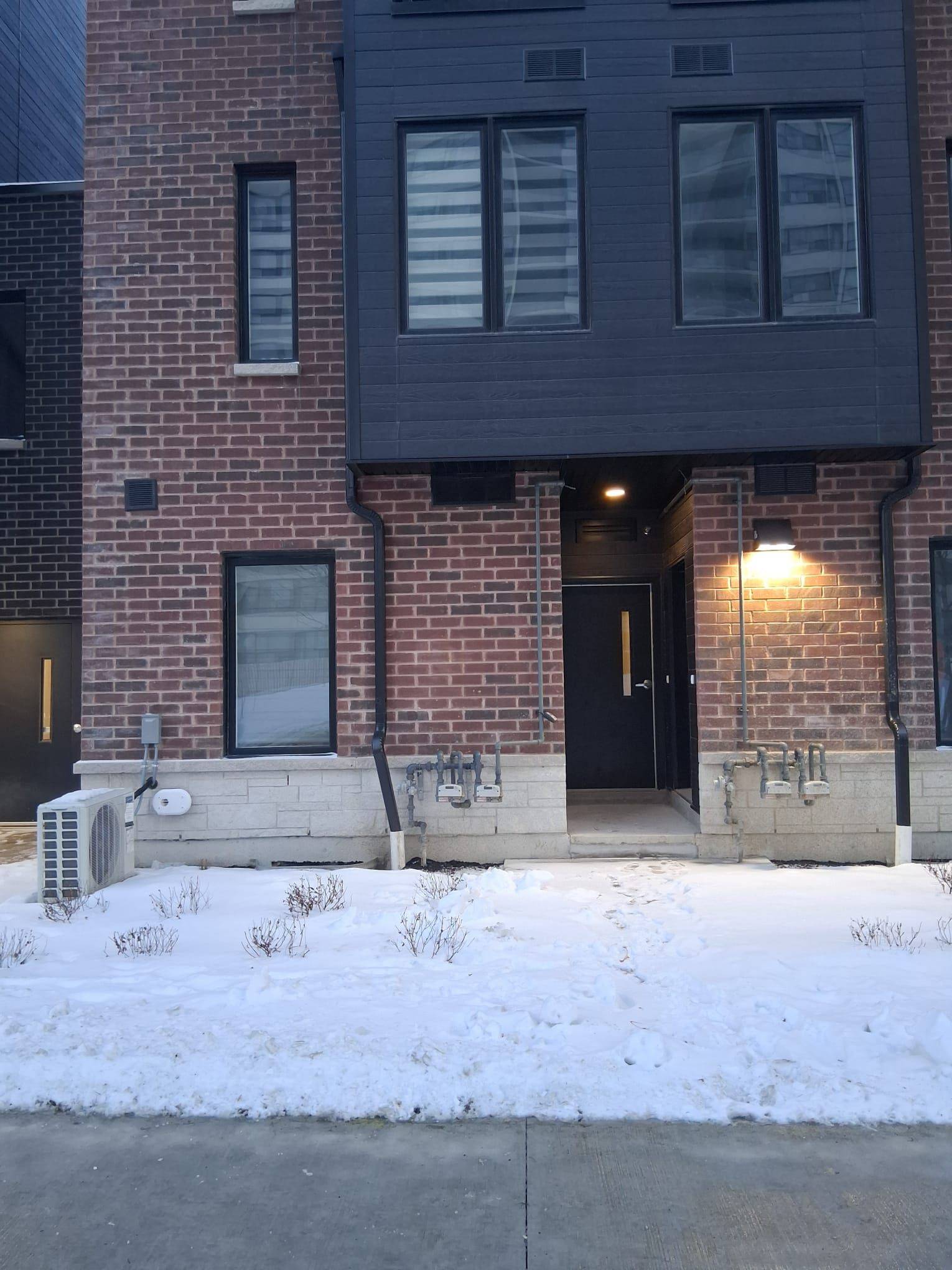 Toronto E05, ON M1W 2H1,3069 Pharmacy AVE #15