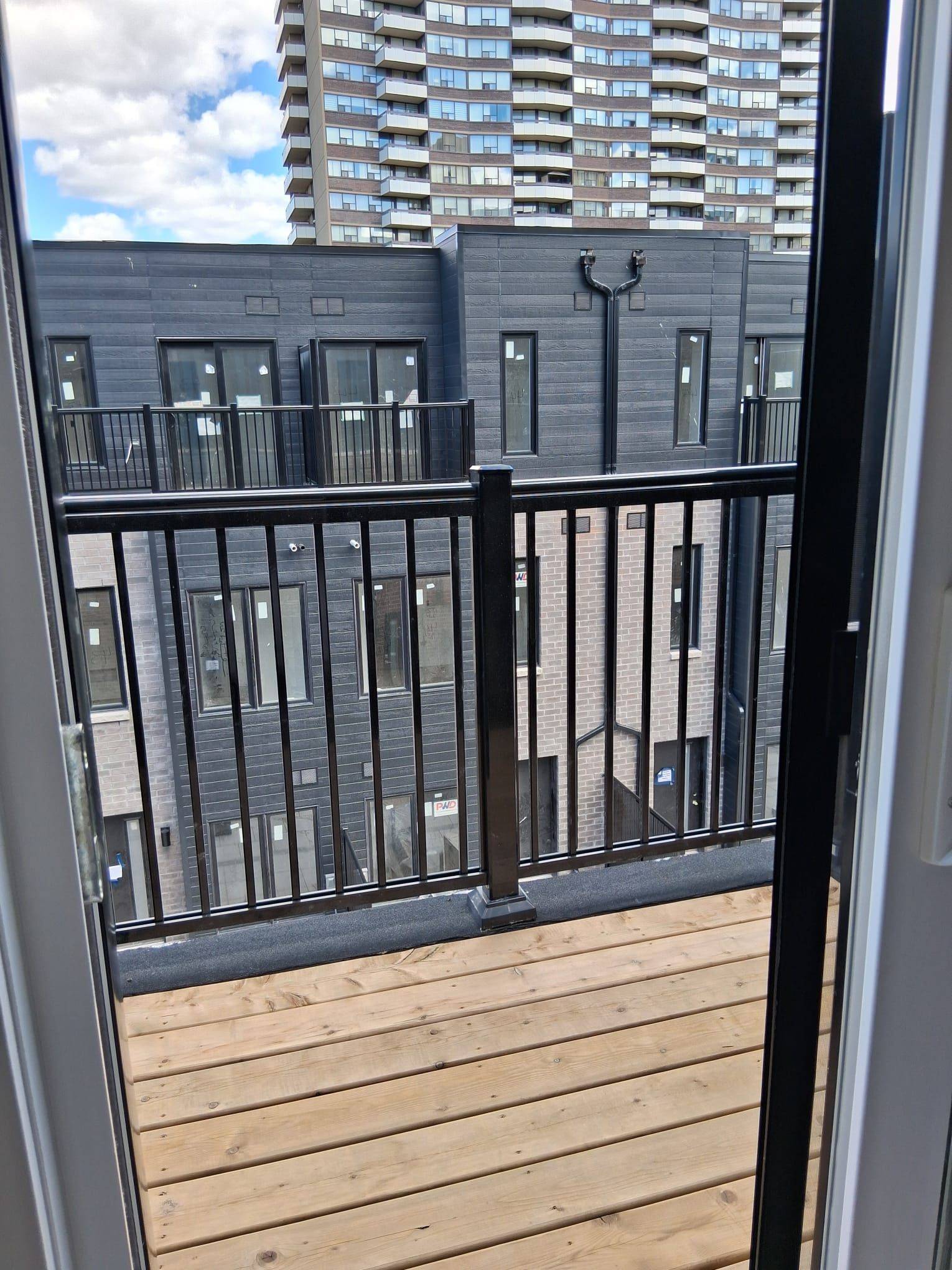 Toronto E05, ON M1W 2H1,3069 Pharmacy AVE #15