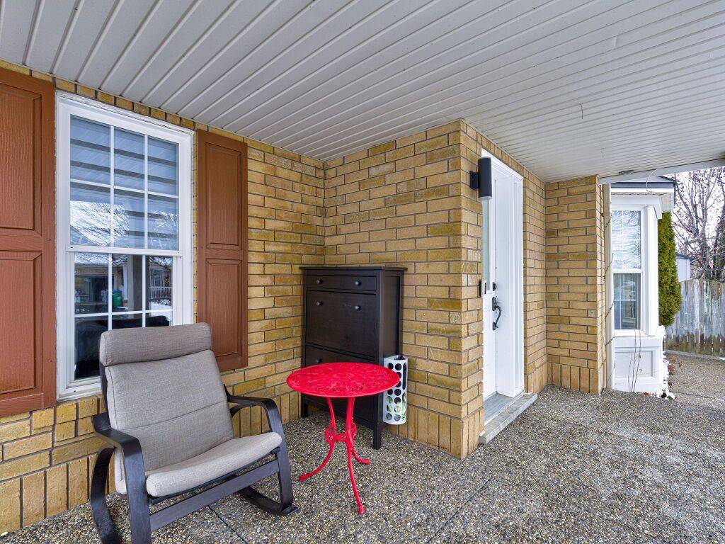 Brampton, ON L7A 1Z9,43 Rowland ST