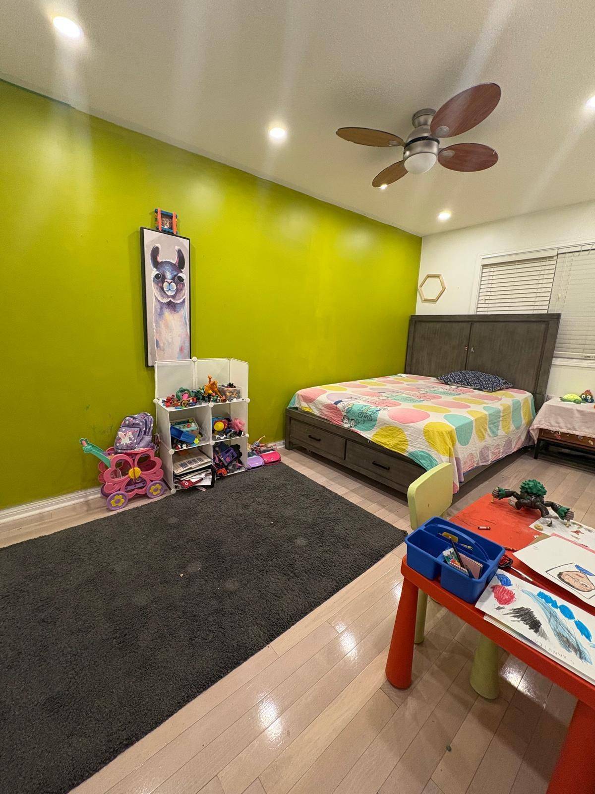 Mississauga, ON L5N 8B4,1440 Quest CIR