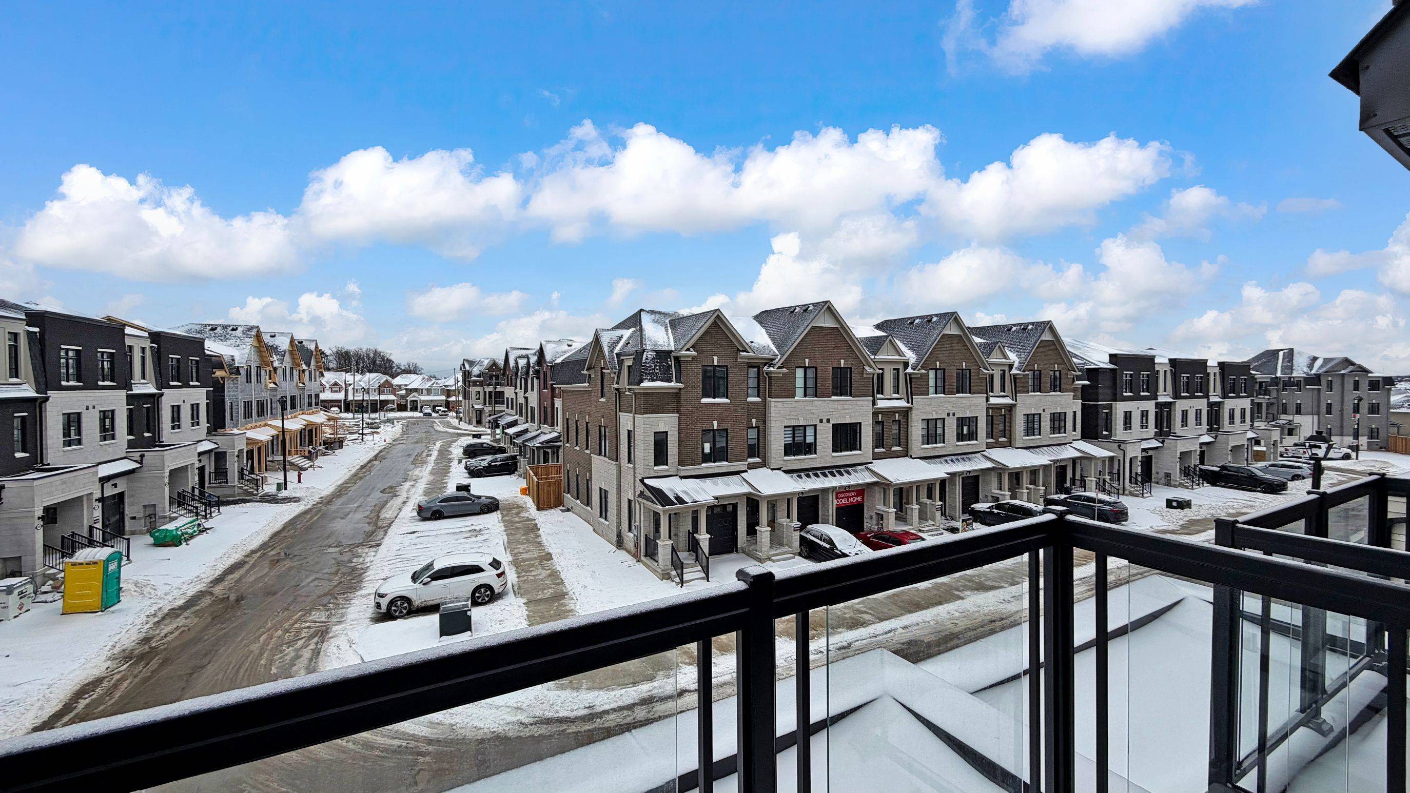 Mississauga, ON L5V 0E9,5919 Saigon ST