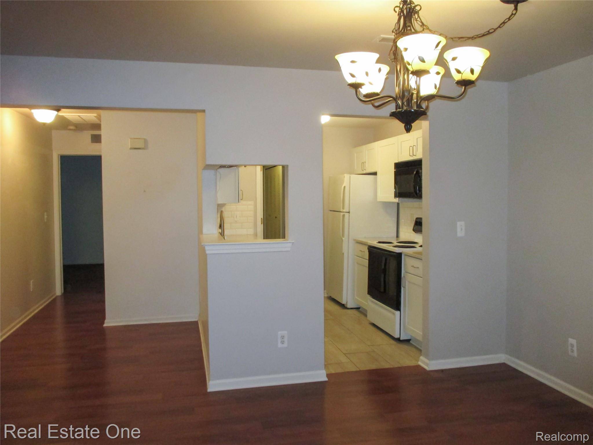 Sterling Heights, MI 48314,44982 Marigold DR