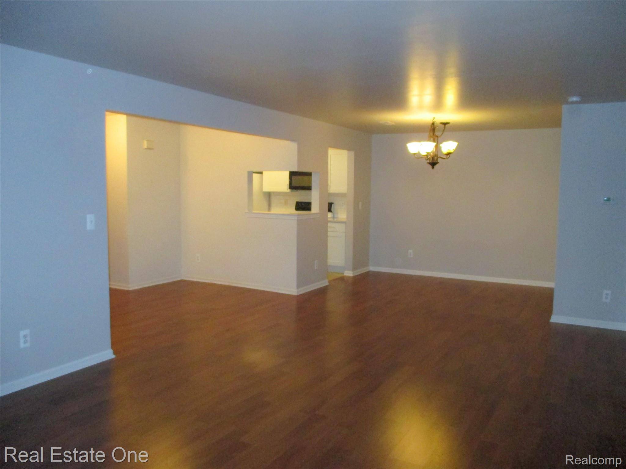 Sterling Heights, MI 48314,44982 Marigold DR