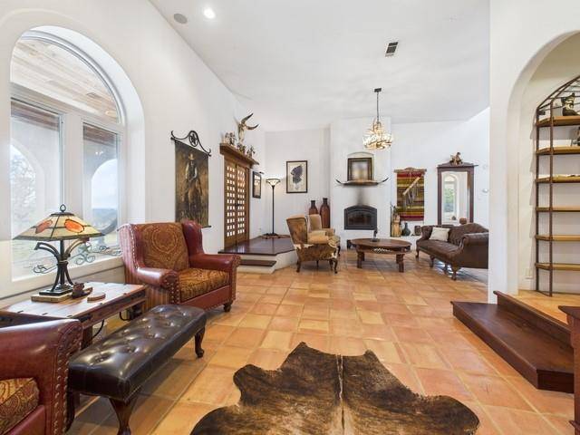 Athens, TX 75752,8414 County Road 3907