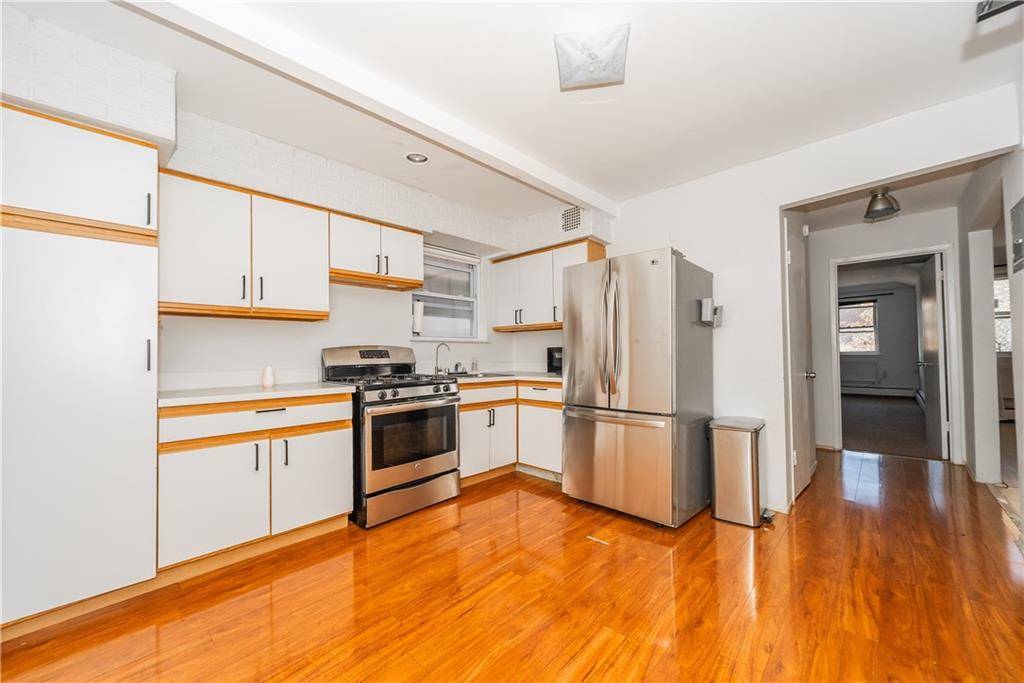 Brooklyn, NY 11235,2963 Ocean Pkwy #3F