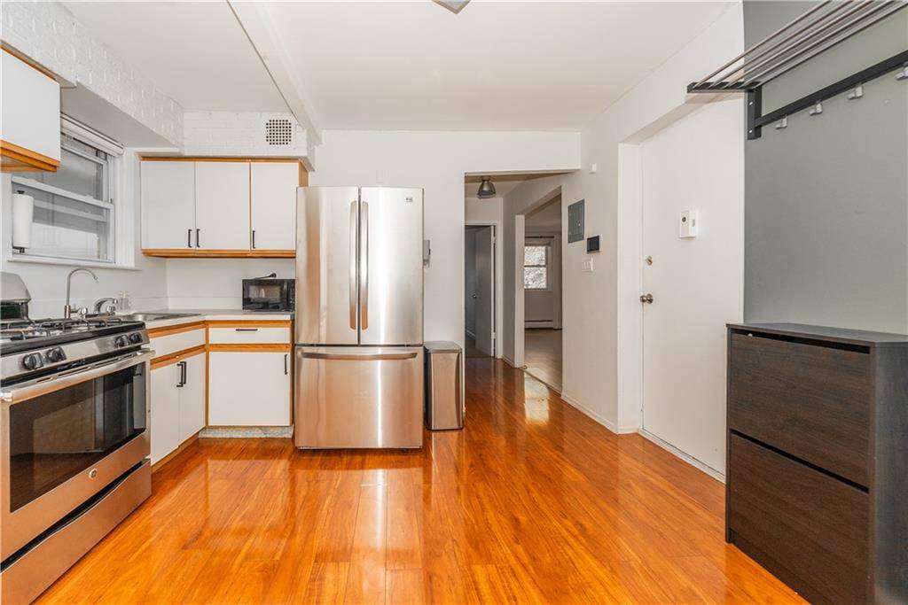 Brooklyn, NY 11235,2963 Ocean Pkwy #3F