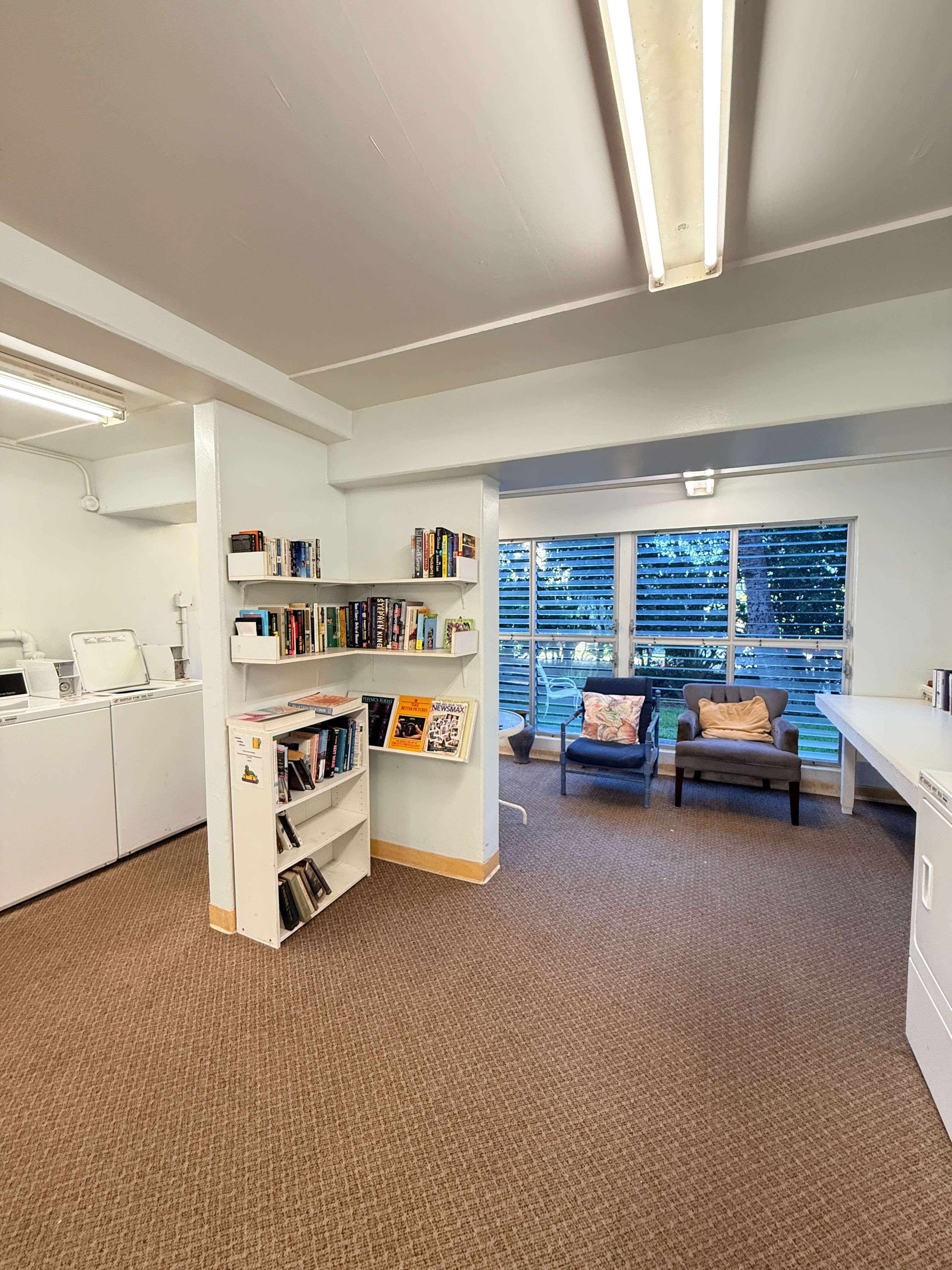 Kailua-kona, HI 96740,75-5766 KUAKINI HIGHWAY #410