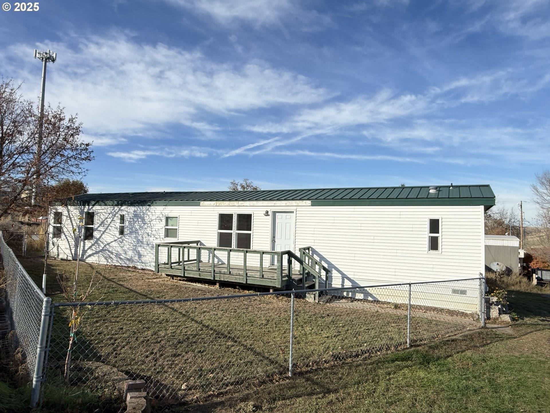 Pendleton, OR 97801,941 SE 9th