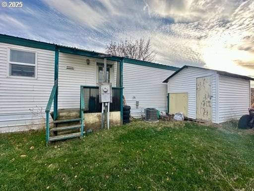 Pendleton, OR 97801,941 SE 9th