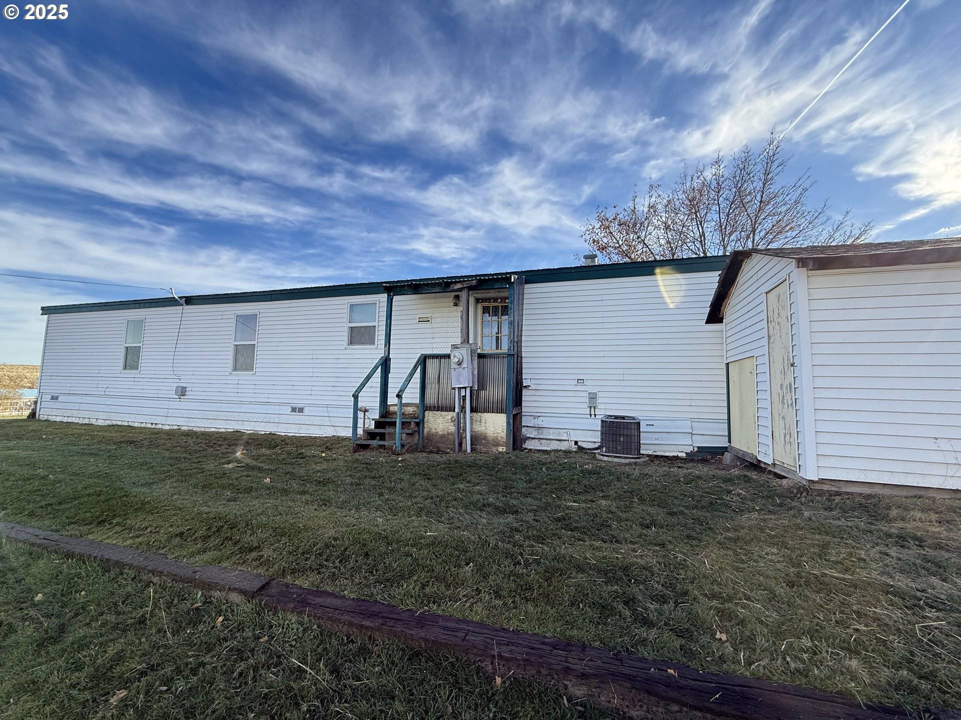 Pendleton, OR 97801,941 SE 9th