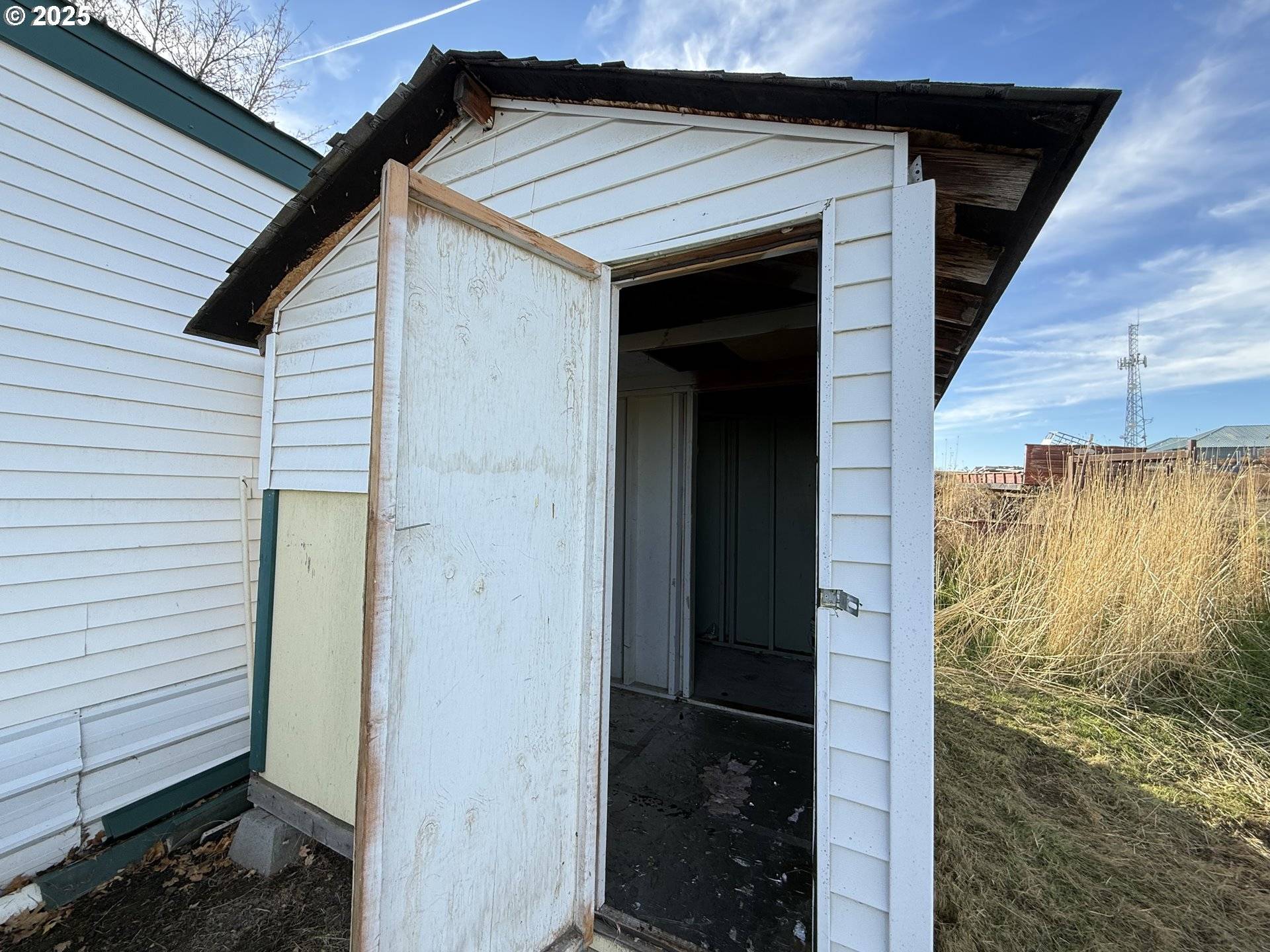 Pendleton, OR 97801,941 SE 9th