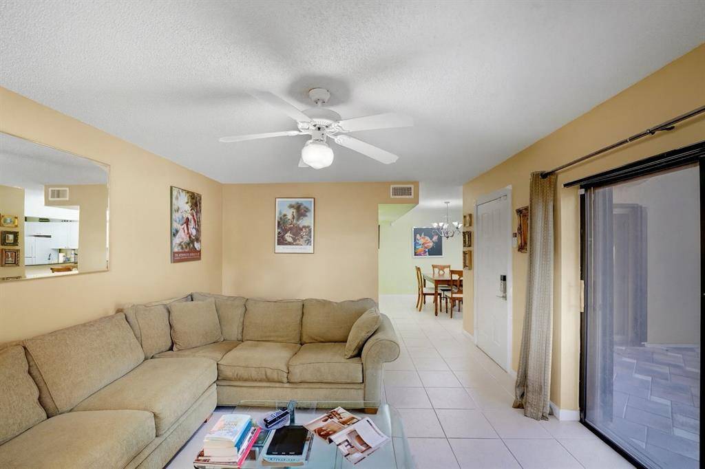 Boca Raton, FL 33433,8267 Severn Drive #C