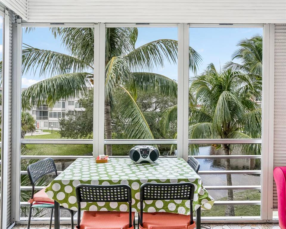 Lauderdale Lakes, FL 33313,2951 NW 46th Ave #301