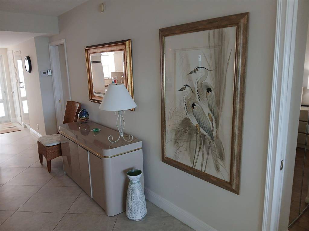 Highland Beach, FL 33487,3101 S Ocean Blvd #604