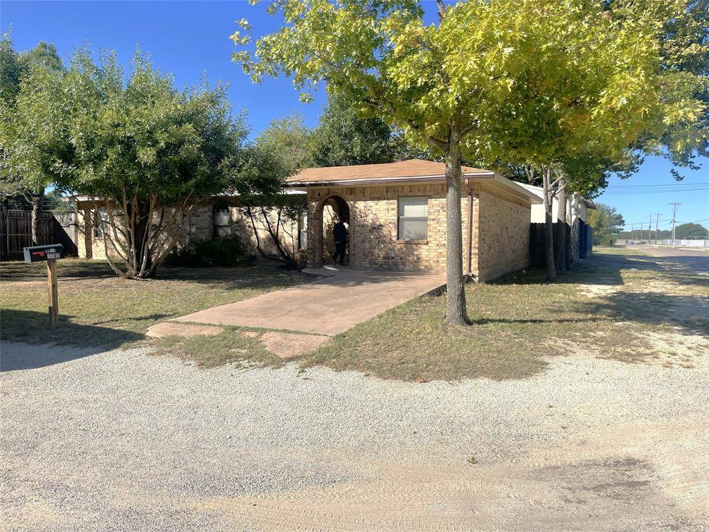 Clyde, TX 79510,1702 Friar Court