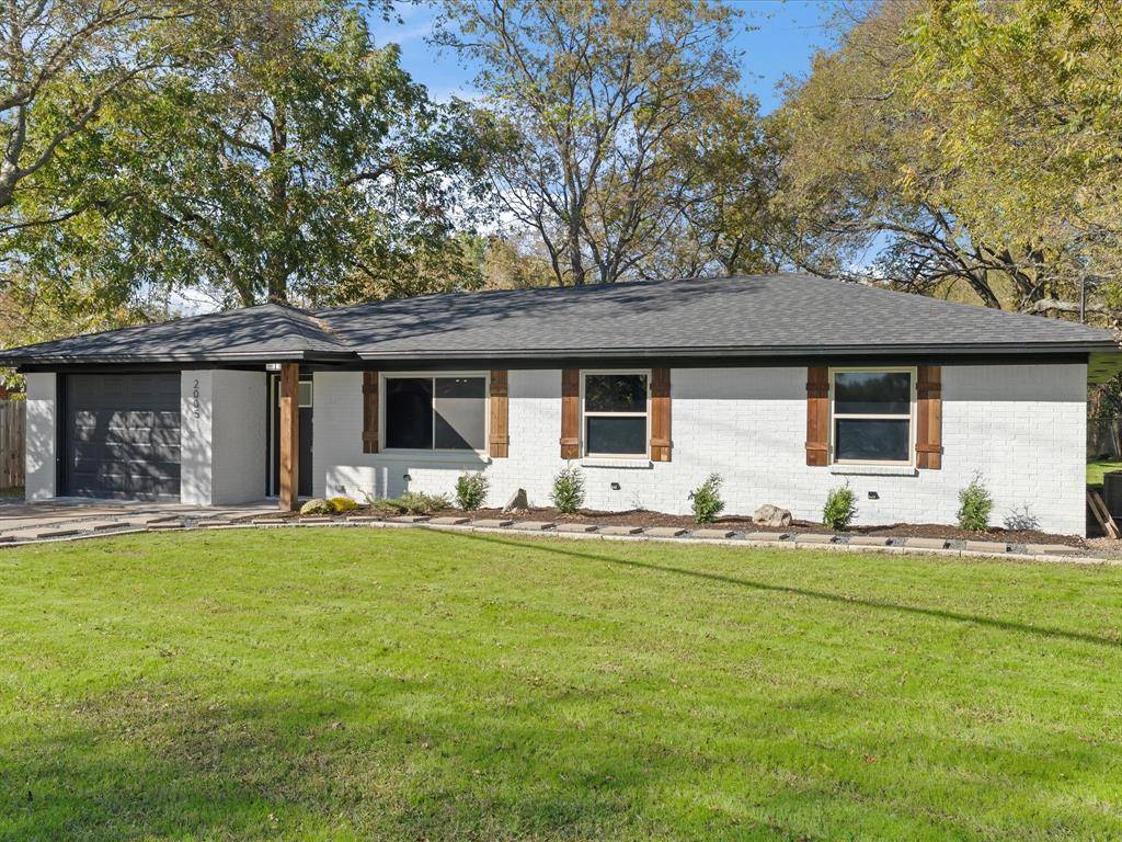 Sherman, TX 75090,2005 E Leslie Lane