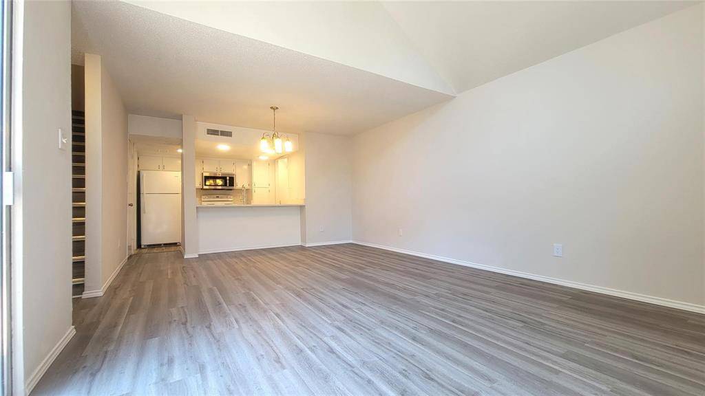 Dallas, TX 75236,4615 Country Creek Drive #1030