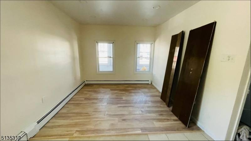 Clifton City, NJ 07011,137 E Clifton Ave