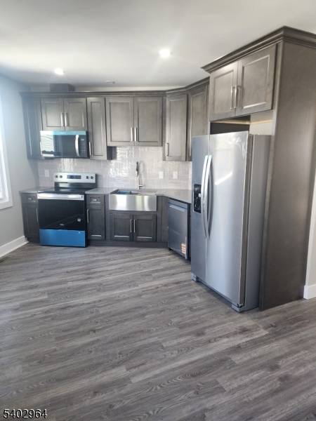 Maplewood Twp., NJ 07040,93 Hughes St #3