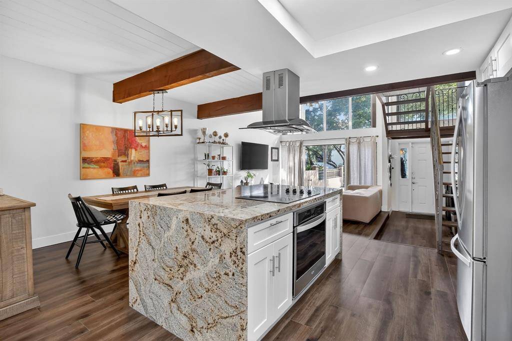 Plantation, FL 33324,721 E Coco Plum Cir #5