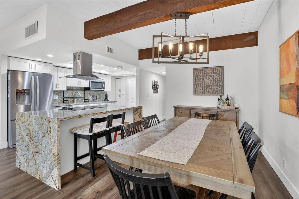 Plantation, FL 33324,721 E Coco Plum Cir #5