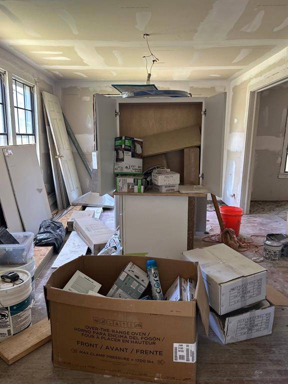 Denison, TX 75020,911 W Sears Street