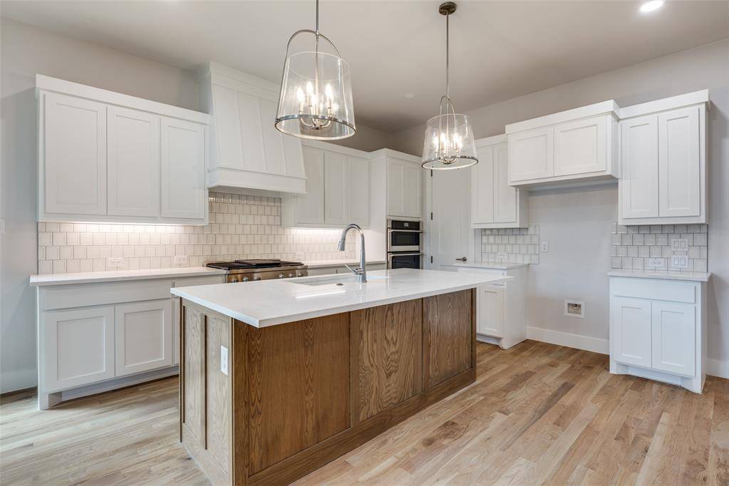 Dallas, TX 75223,7139 Brisa Drive