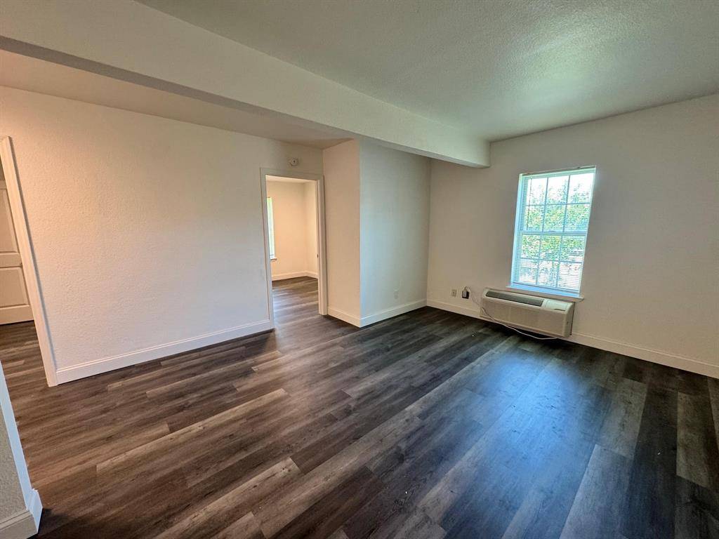 Weatherford, TX 76086,312 W Rentz #99