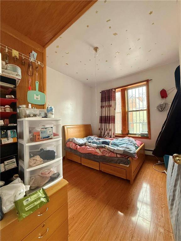 Brooklyn, NY 11220,746 68th ST