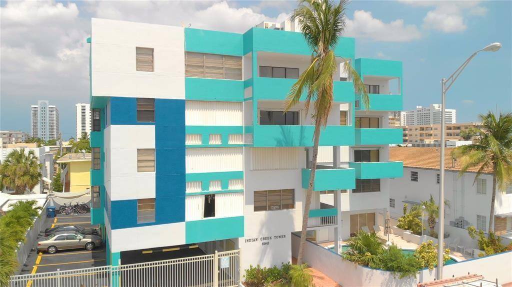 Miami Beach, FL 33141,6941 Carlyle Ave #4C