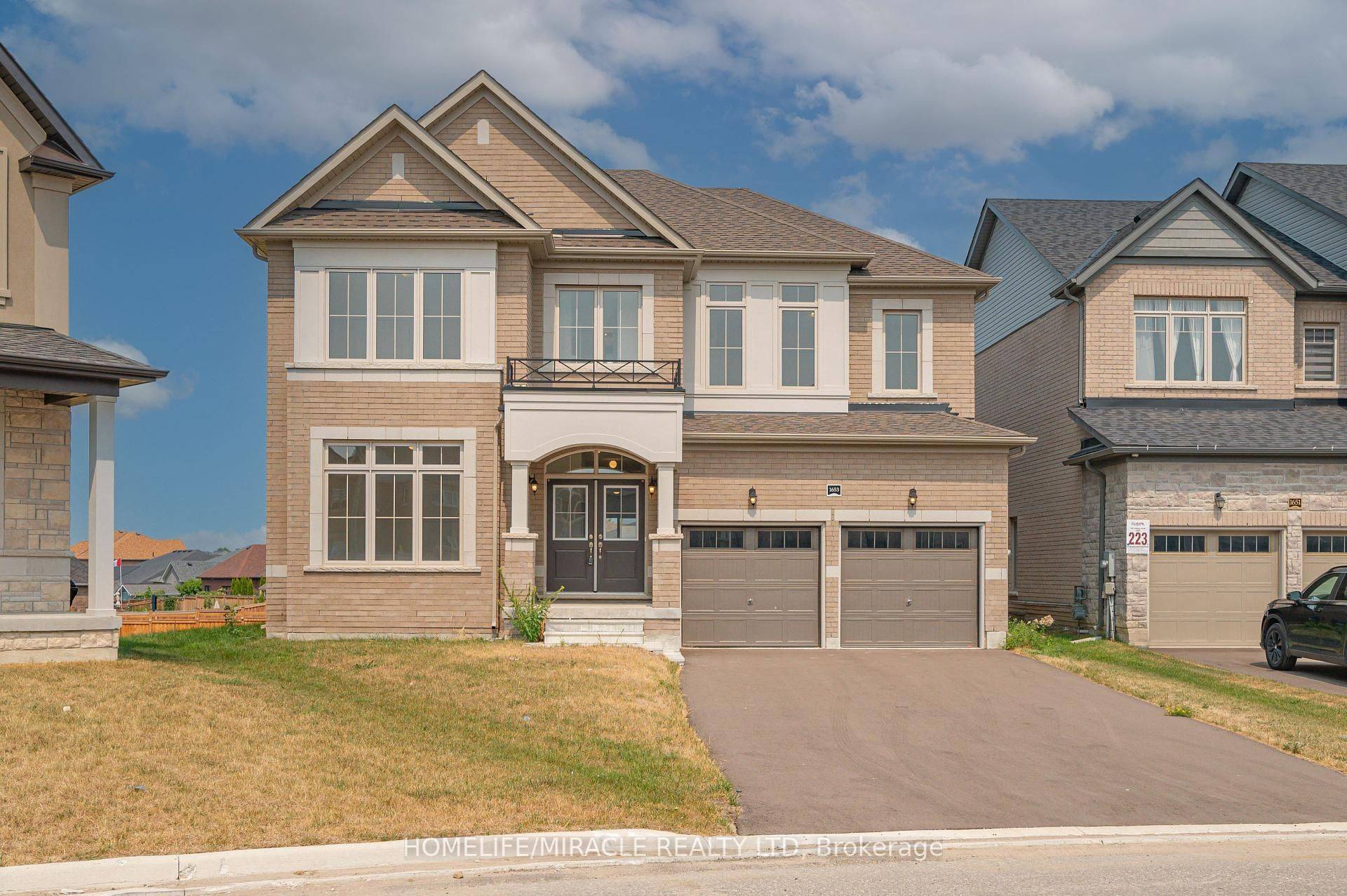 Innisfil, ON L9S 0P8,1653 Corsal CT