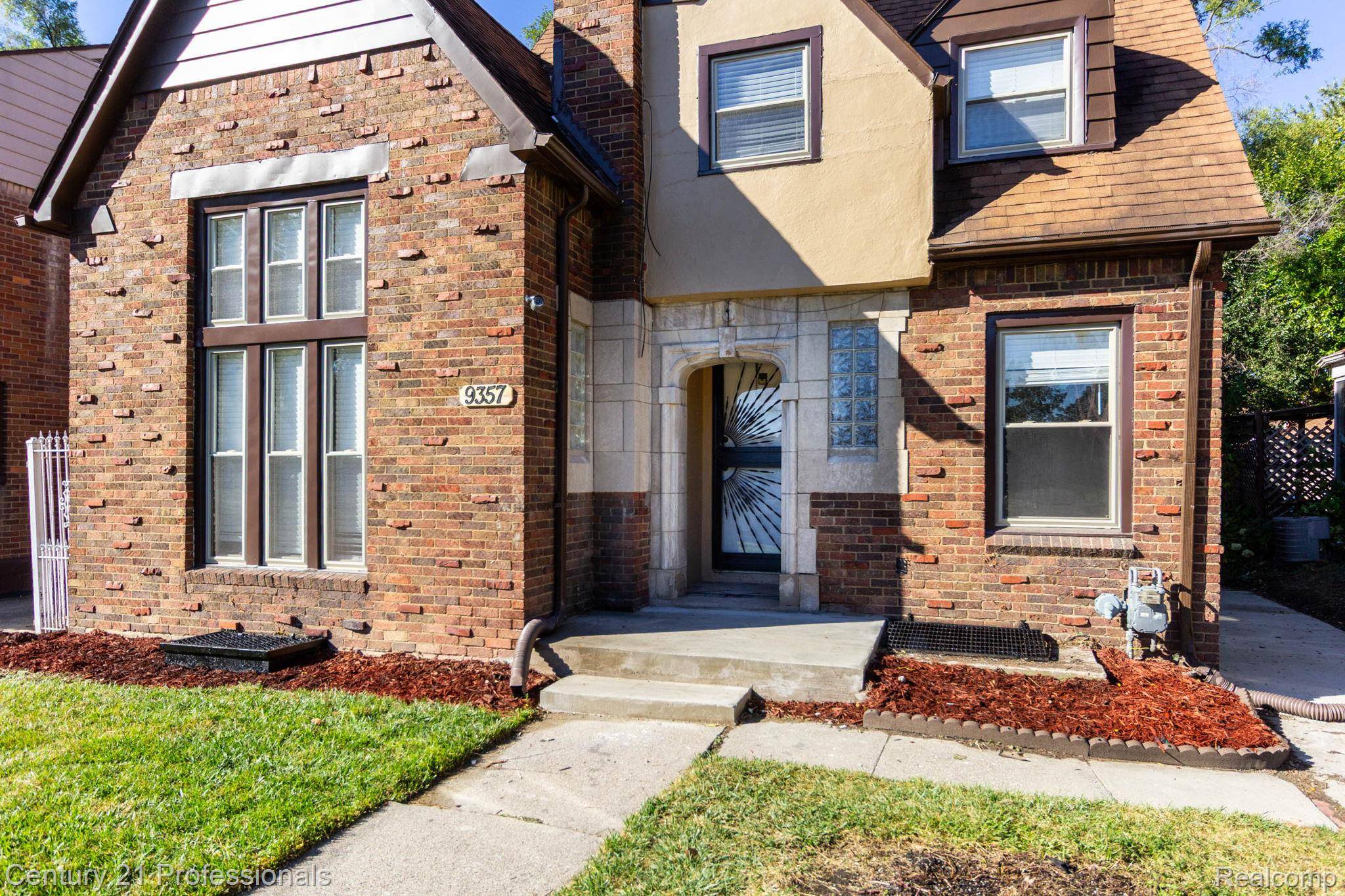 Detroit, MI 48228,9357 Piedmont ST