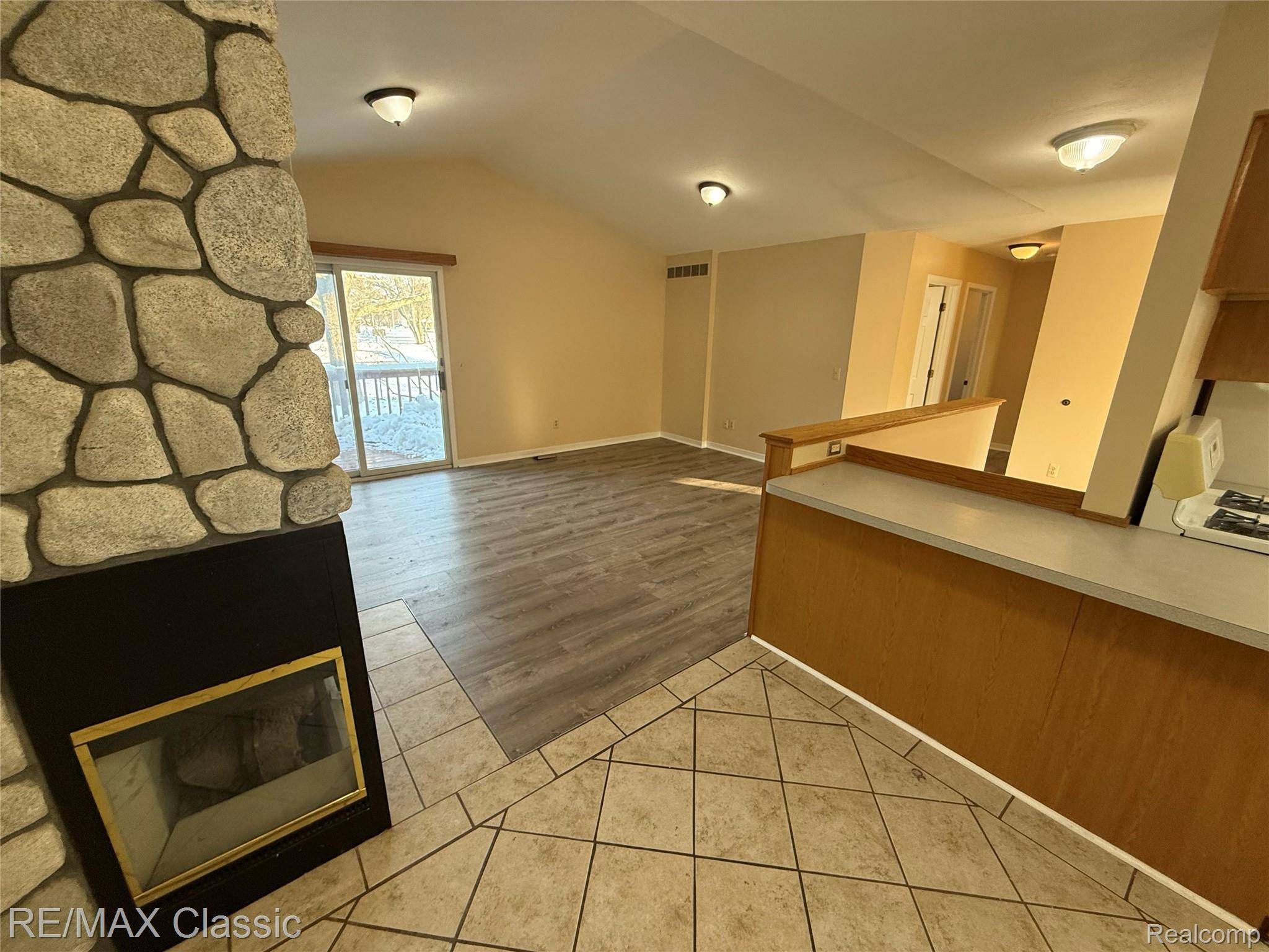 Highland, MI 48356,2193 N Milford RD