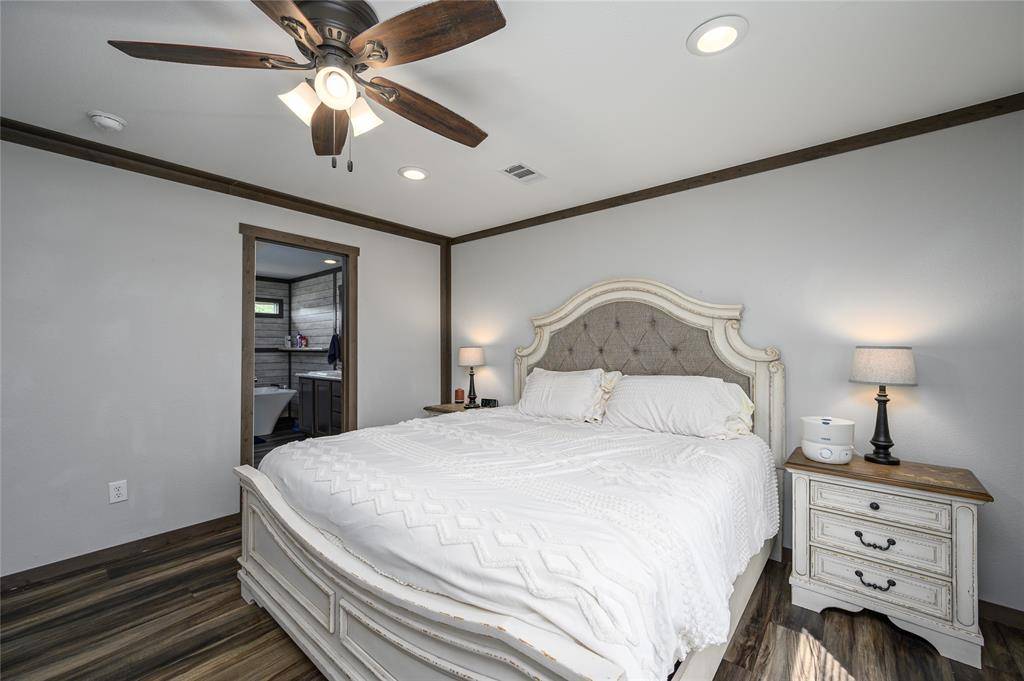 Gainesville, TX 76240,465 Hidden Hollow