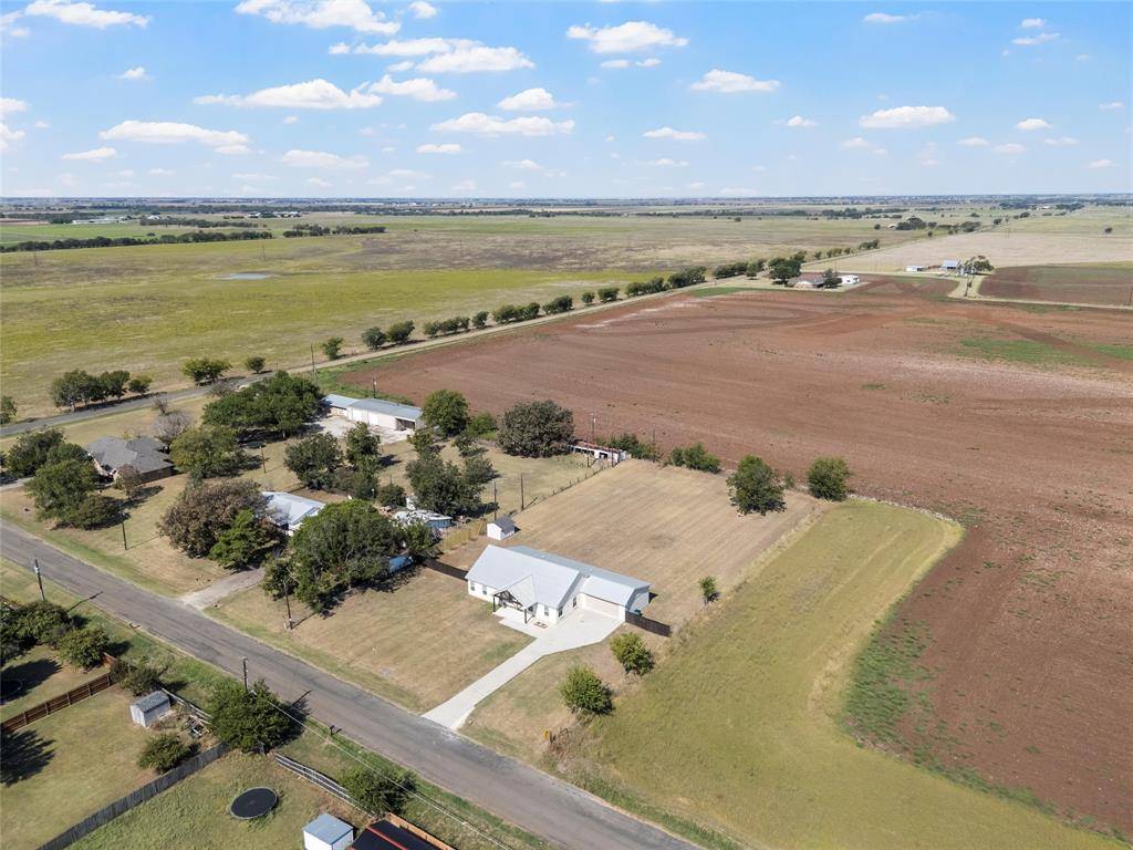 Mcgregor, TX 76657,805 N Main Street