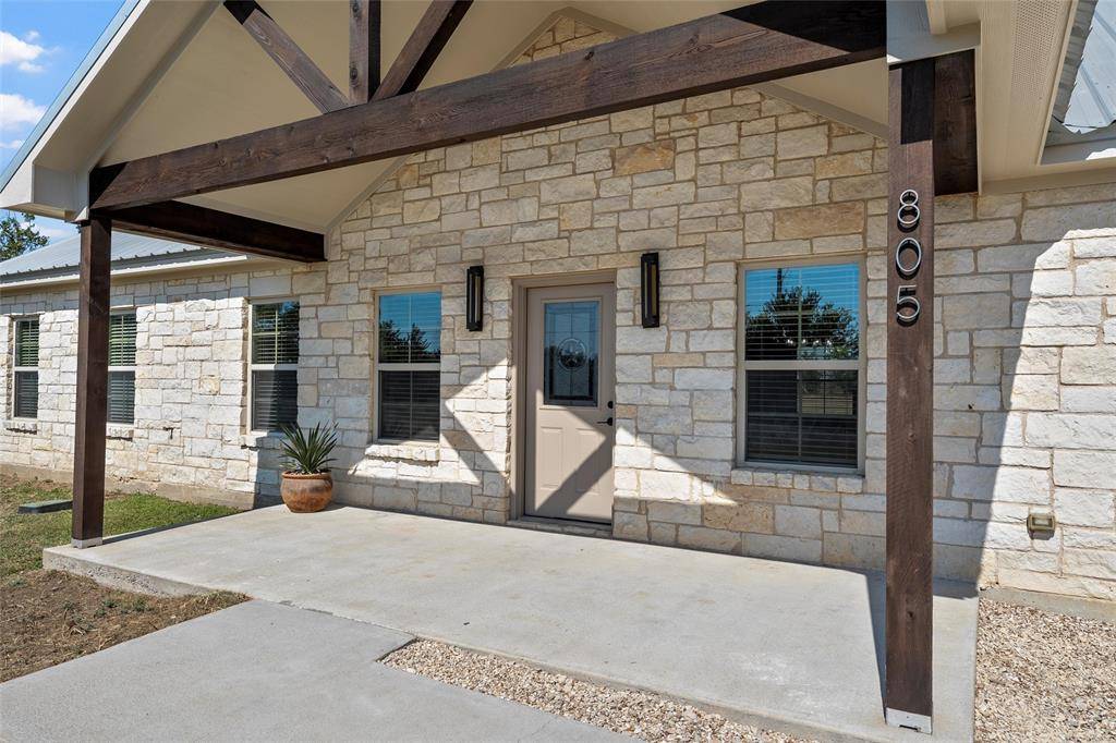 Mcgregor, TX 76657,805 N Main Street