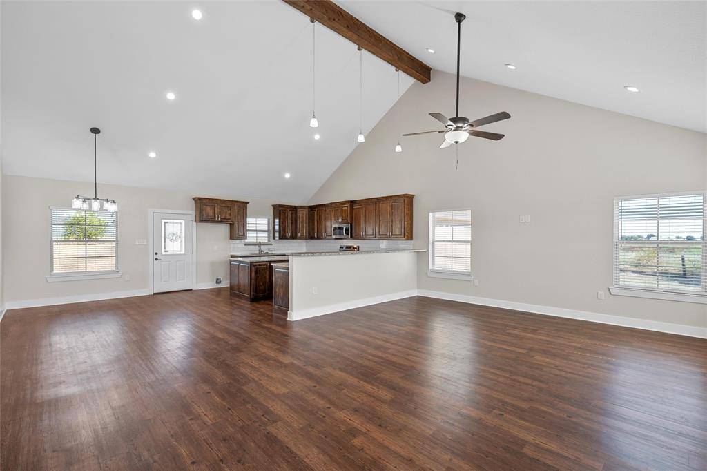 Mcgregor, TX 76657,805 N Main Street