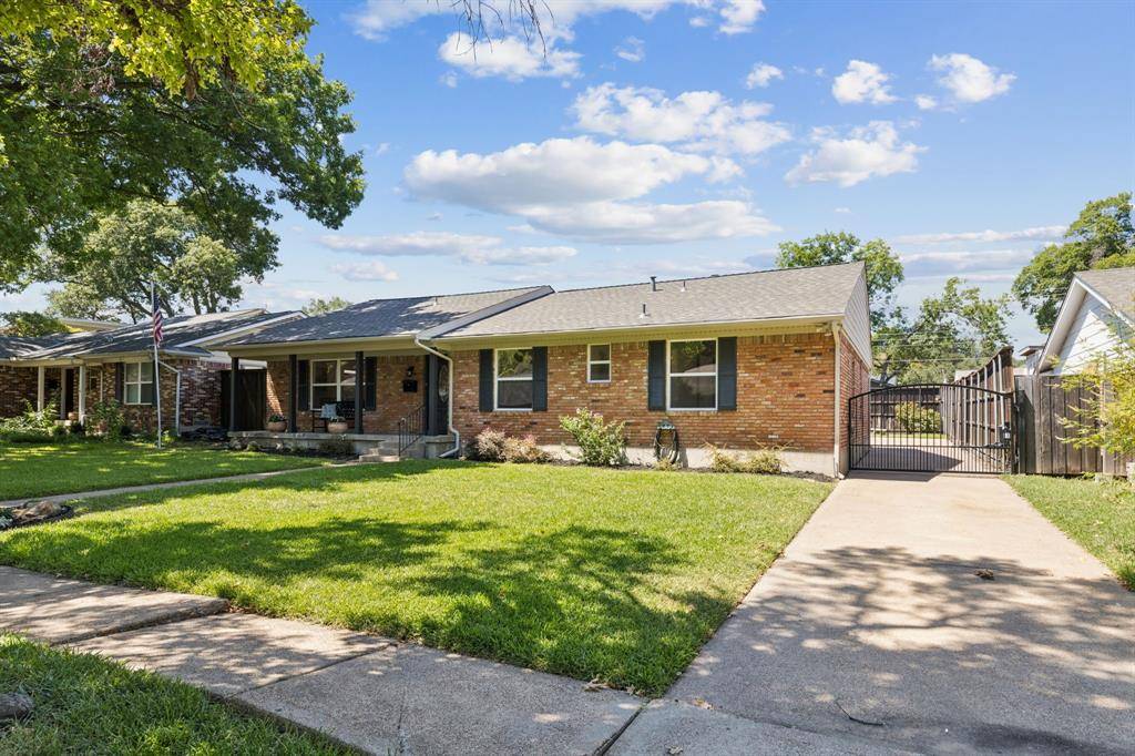 Dallas, TX 75238,10419 Royalwood Drive