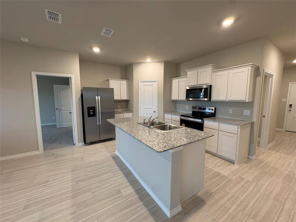 Cleburne, TX 76033,548 Marsh Street