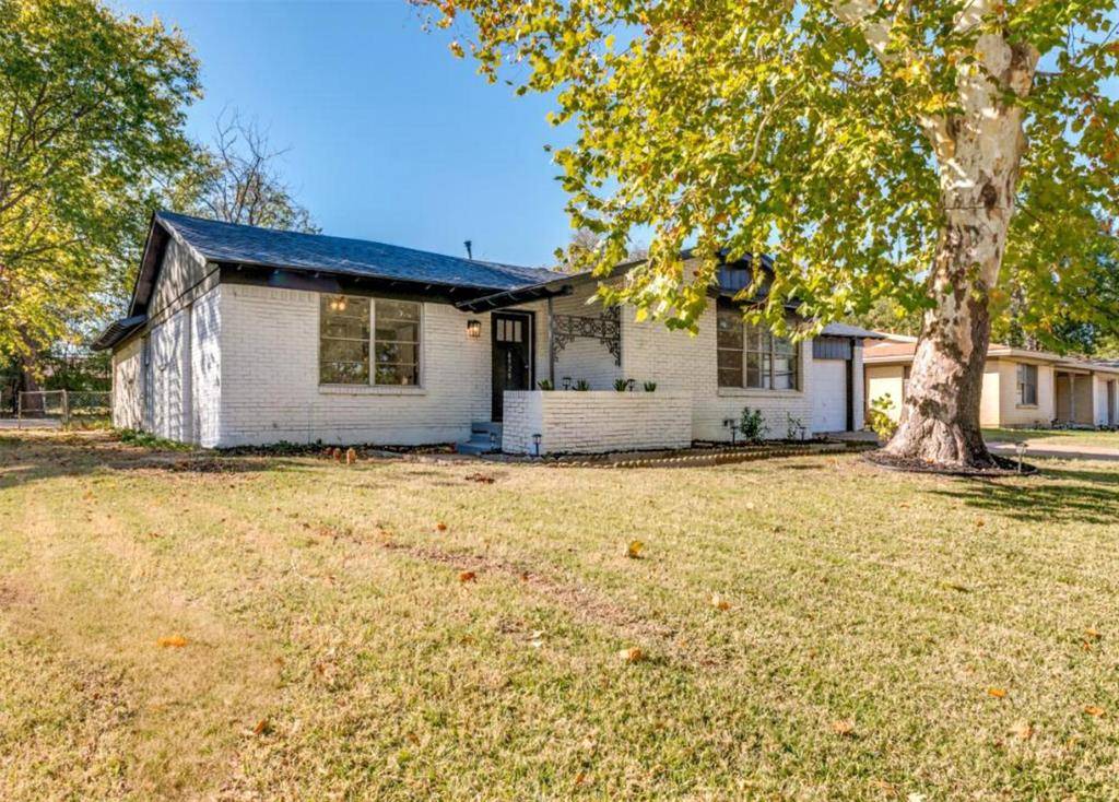 Fort Worth, TX 76112,6920 Robinhood Lane