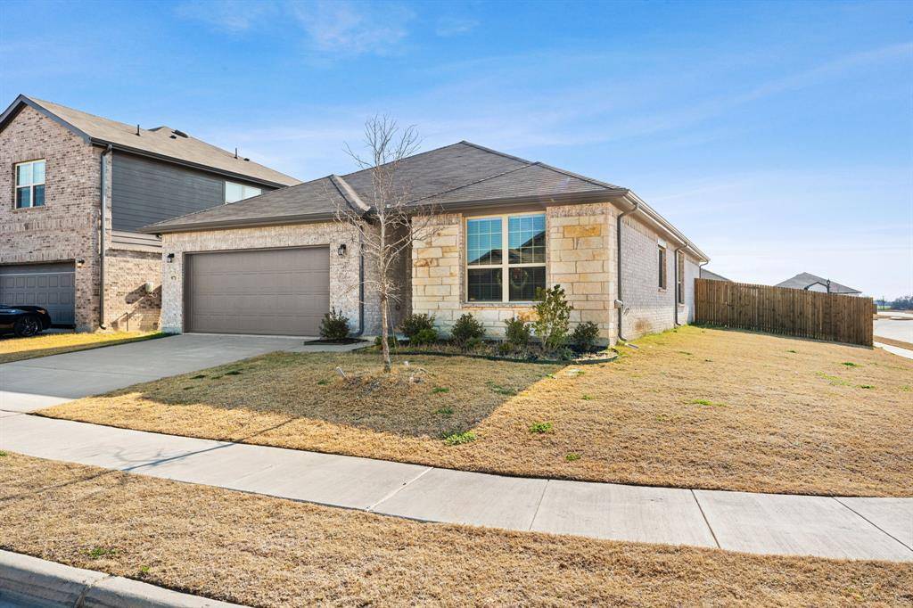 Van Alstyne, TX 75495,971 Hurstwood Drive