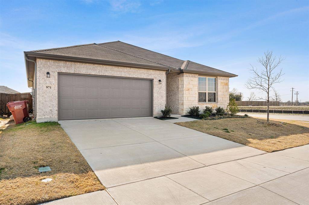 Van Alstyne, TX 75495,971 Hurstwood Drive