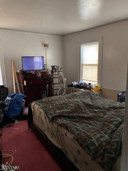 Dunellen Boro, NJ 08812,128 1St St