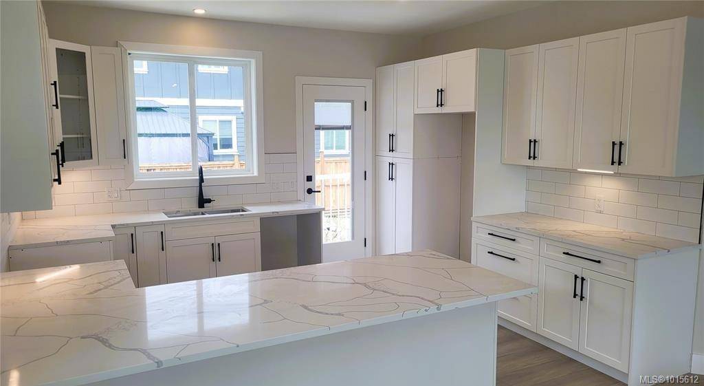 Central Saanich, BC V8M 1Y3,7072 Central Saanich Rd