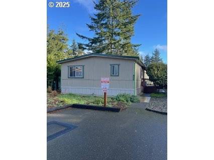 Coos Bay, OR 97420,1765 SHOREPINES DR