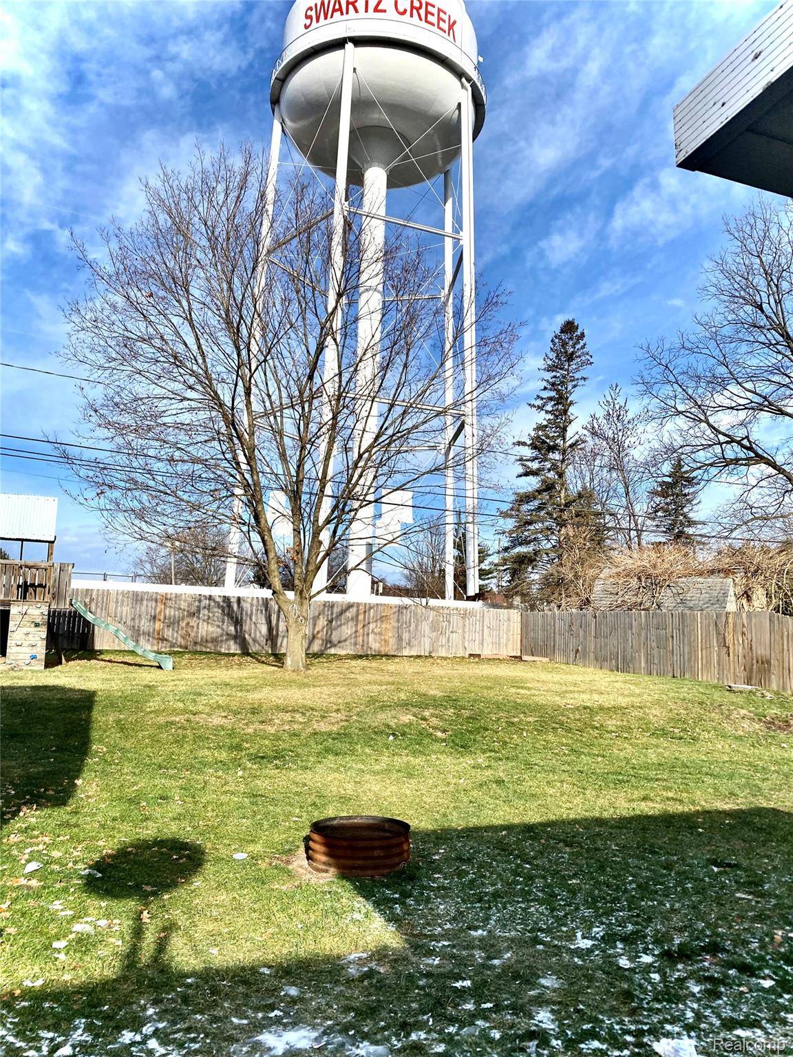 Swartz Creek, MI 48473,8474 Chesterfield DR