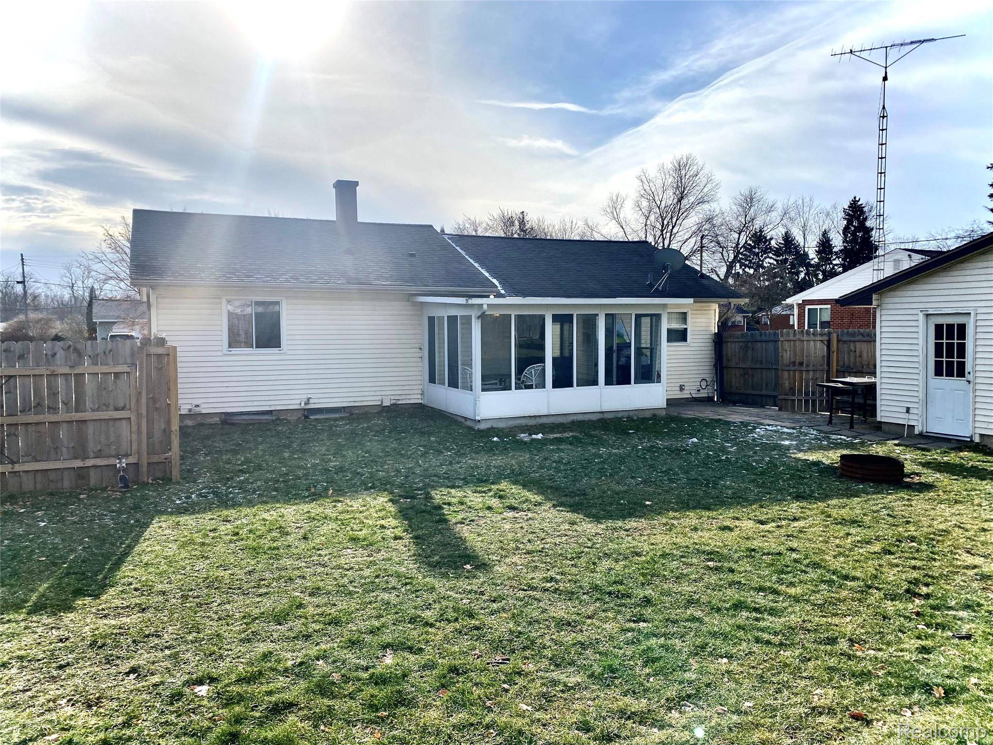 Swartz Creek, MI 48473,8474 Chesterfield DR