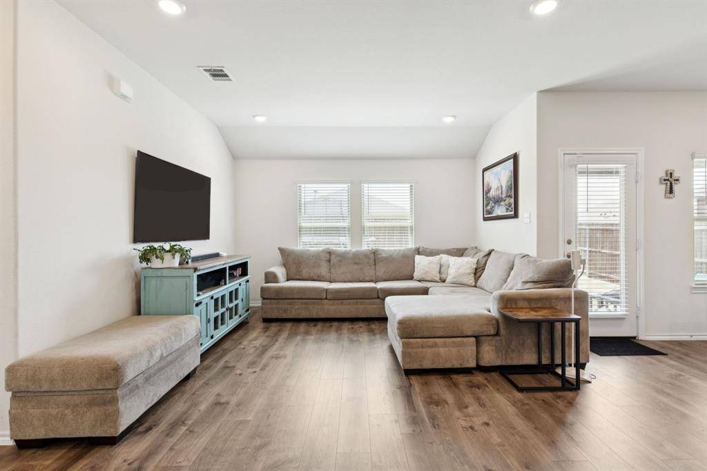 Aubrey, TX 76227,912 Alton Drive